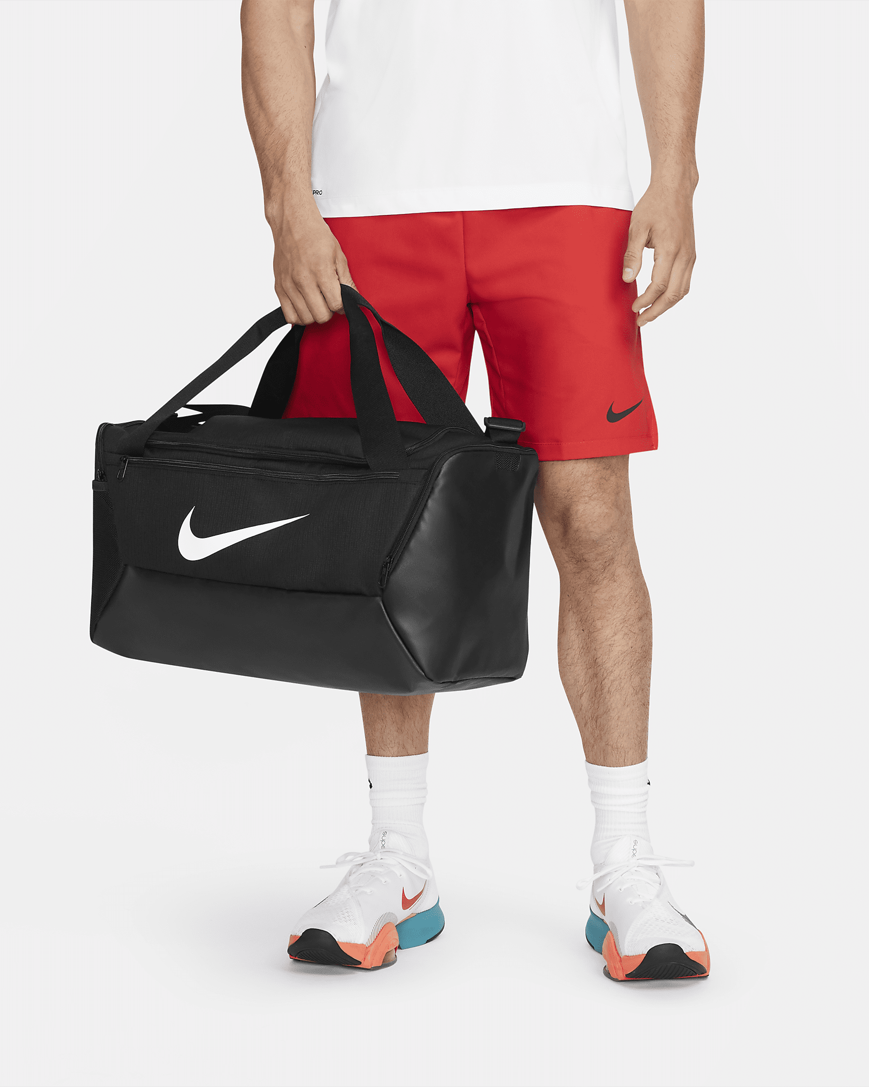 NIKE BRASILIA 9.5 (SMALL 41 L) UNISEX SPORTS BAG