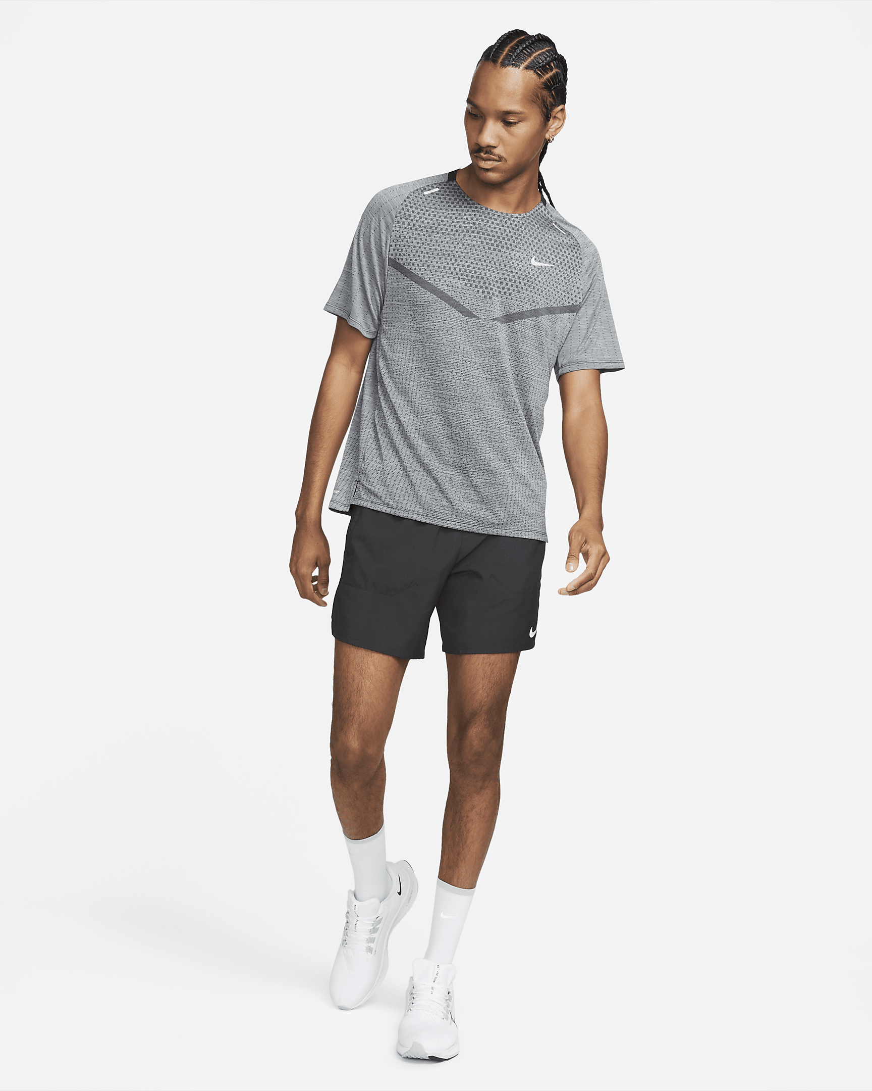 NIKE DRI-FIT ADV TECHKNIT ULTRA
MEN'S SHORT-SLEEVE RUNNING TOP