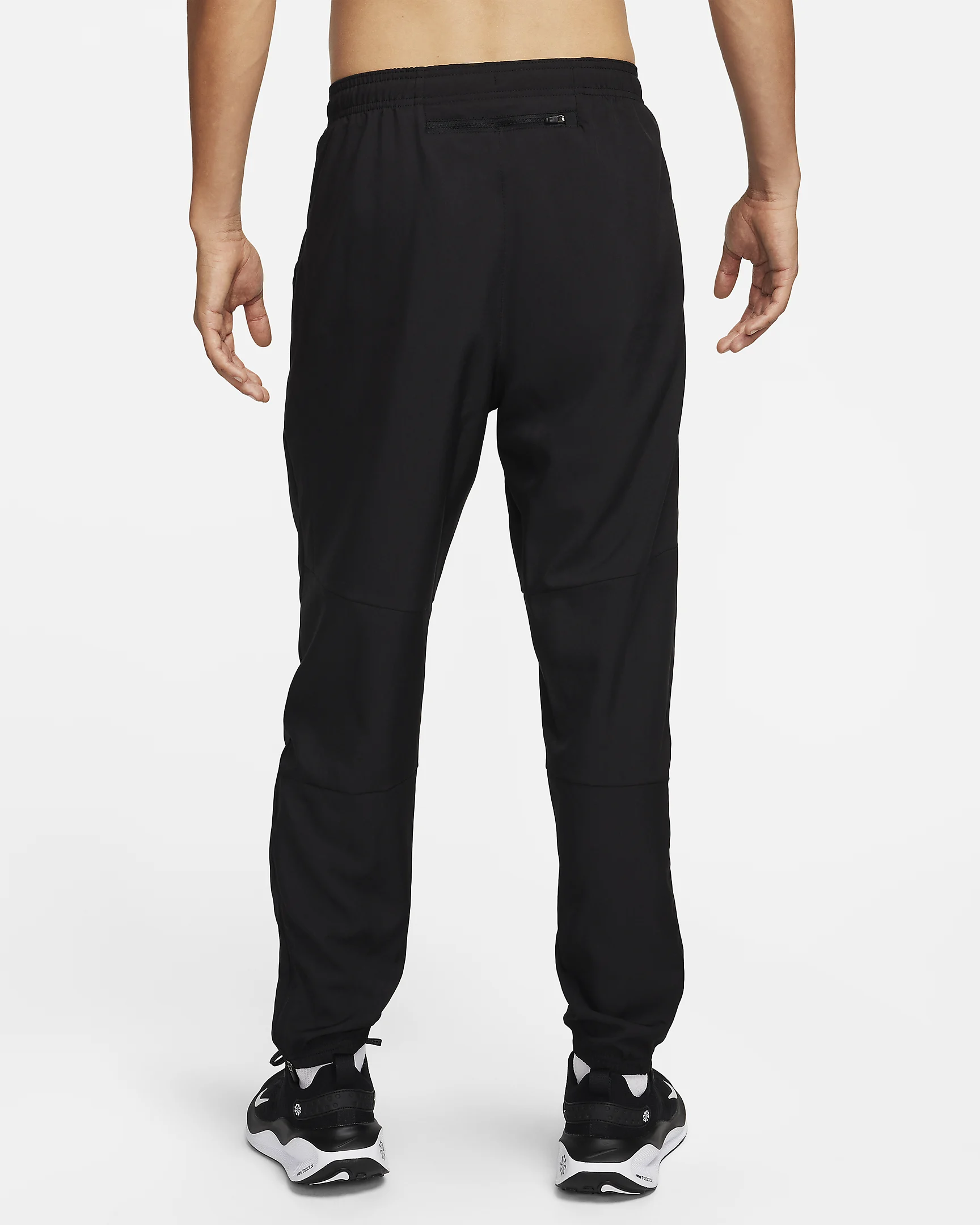 NIKE CHALLENGER
MEN'S PANTS