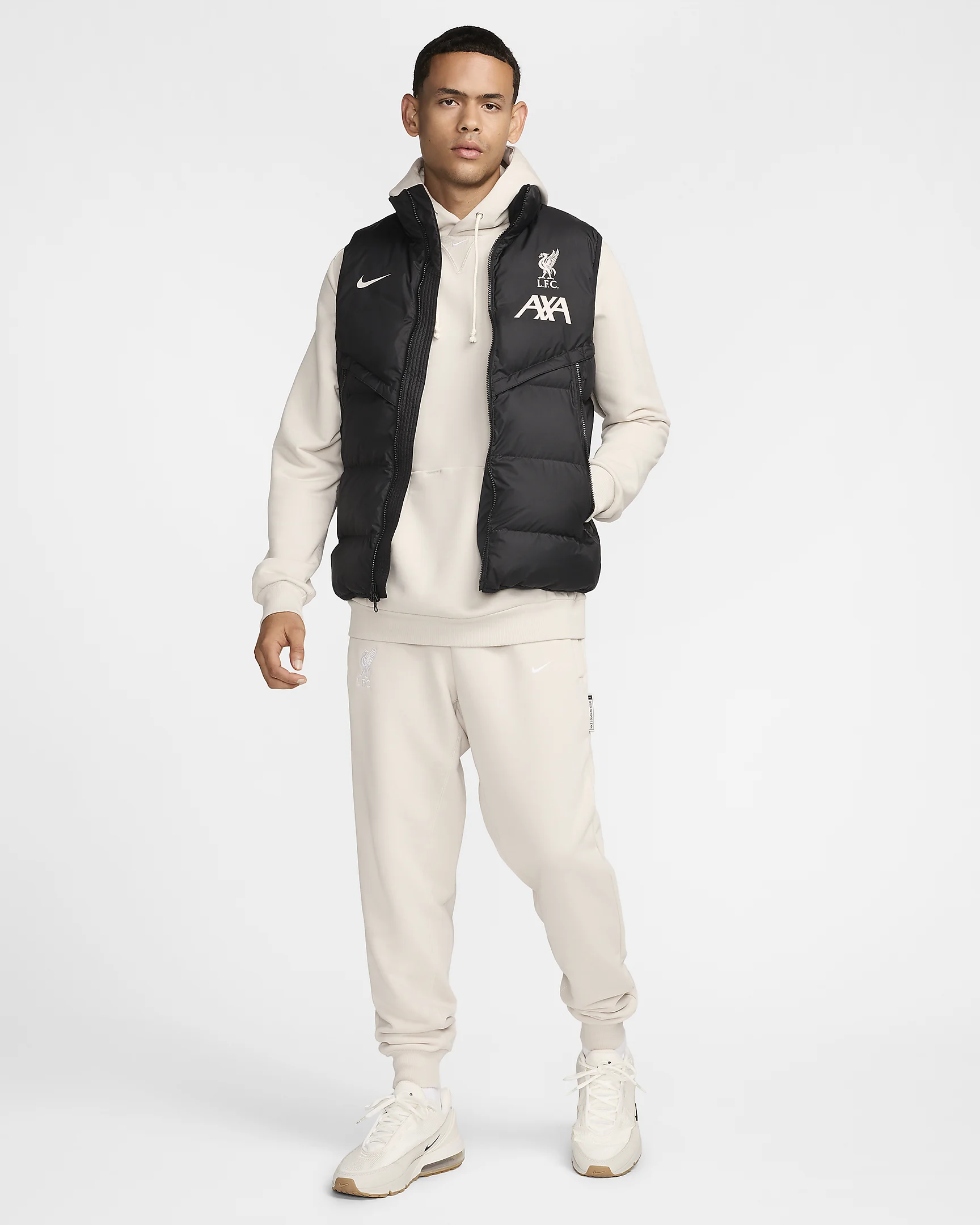 NIKE Liverpool F.C. Strike Windrunner PrimaLoft® KİŞİ JİLETİ