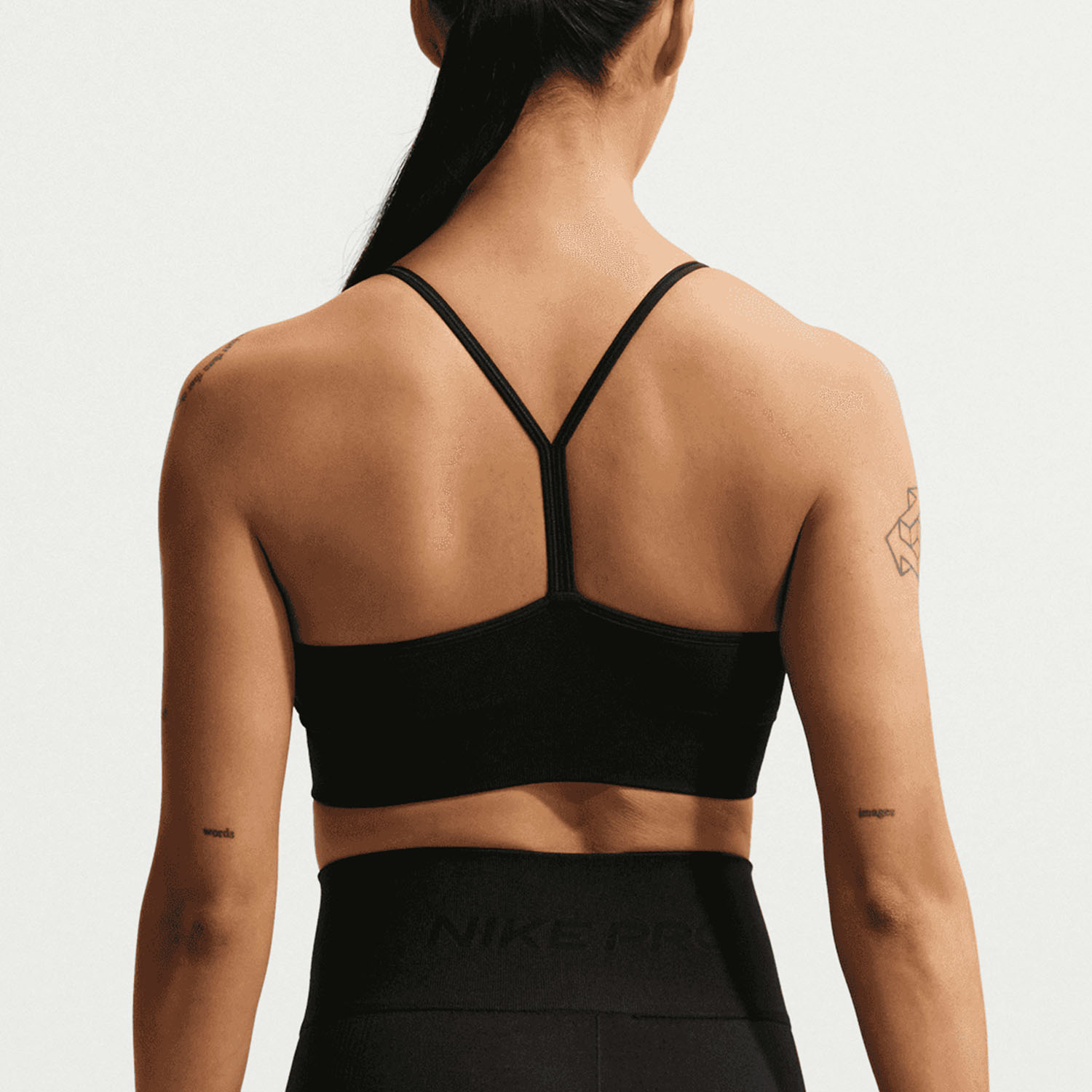 Nike Pro Seamless Light-Support Padded Sports Bra Women