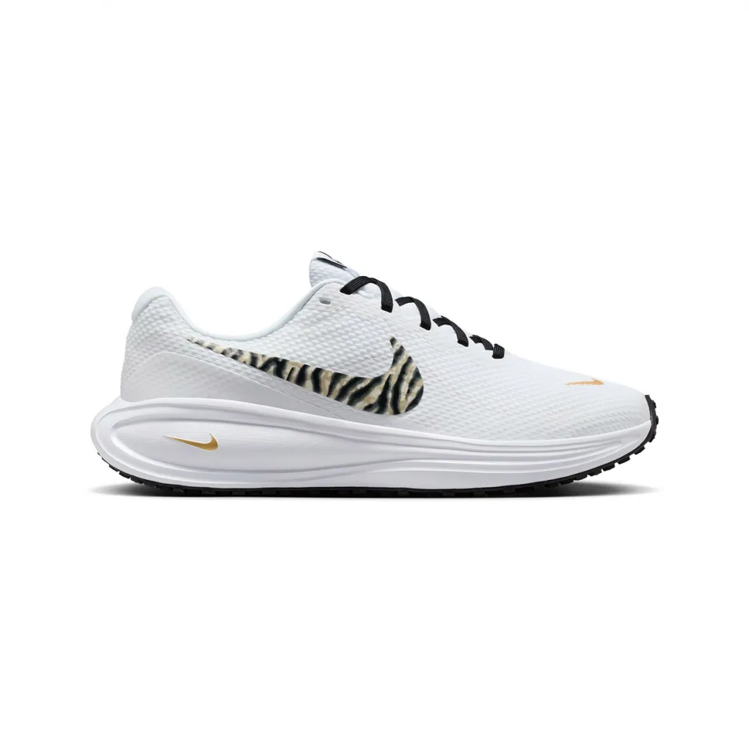 NIKE REVOLUTION 8 Sneakers Women